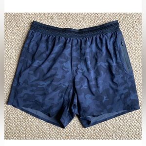 Men’s Ten Thousand Session Shorts Black Camo Size Medium